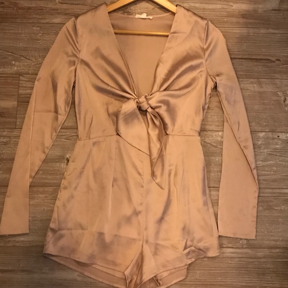 Romper - Picture 2 of 2